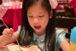 娱乐吃瓜酱女儿,揭秘明星家庭背后的温馨故事